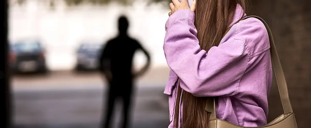 How Criminals Choose Their Victims